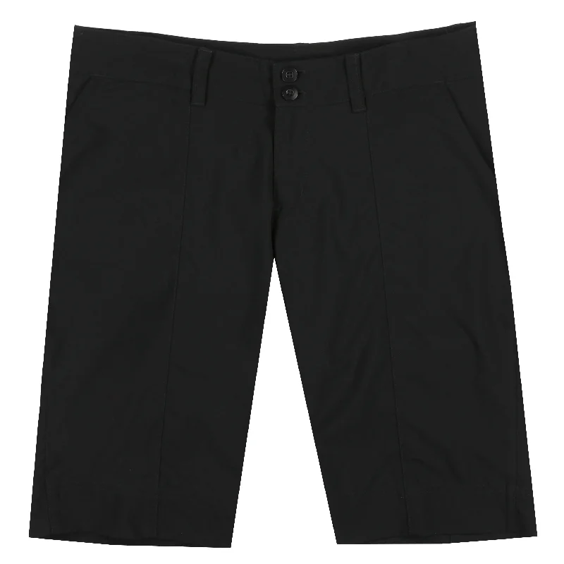 Button-front shorts – Shorts with a button-up closure at the front for a chic, stylish detail.W's Inter-Continental Shorts