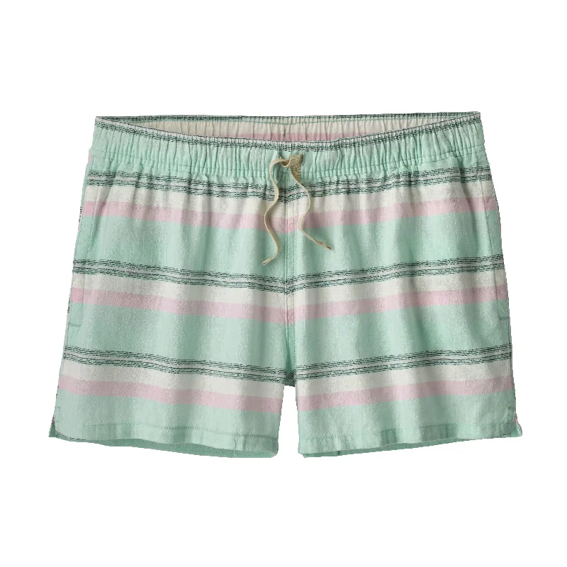 Pleated shorts – Shorts with pleats at the waist for extra volume or texture, creating a more sophisticated appearance.Women's Island Hemp Baggies™ Shorts - 3"