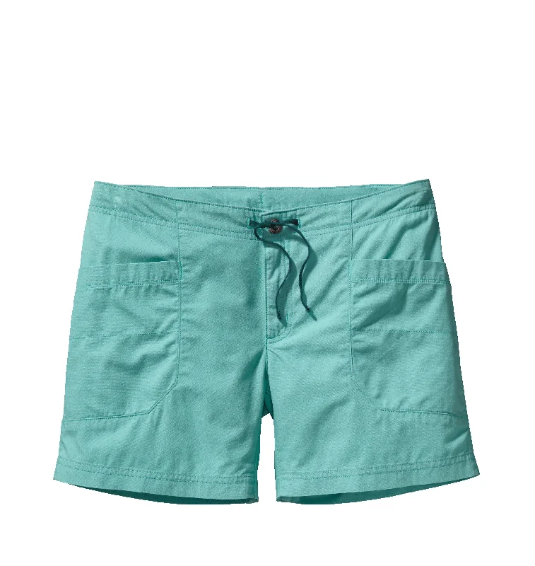 Button-front shorts – Shorts with a button-up closure at the front for a chic, stylish detail.W's Mandala Shorts