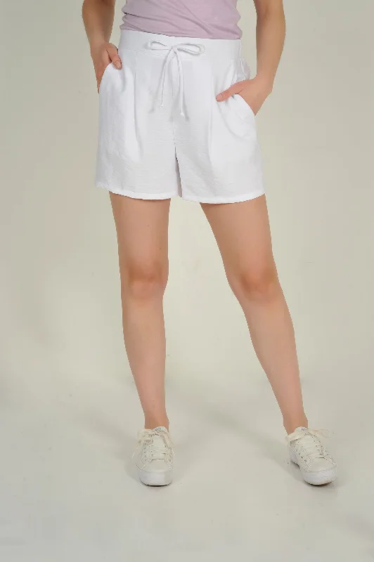 Pleated shorts – Shorts with pleats at the waist for extra volume or texture, creating a more sophisticated appearance.Short à taille élastique - ANKA - (R-A20)