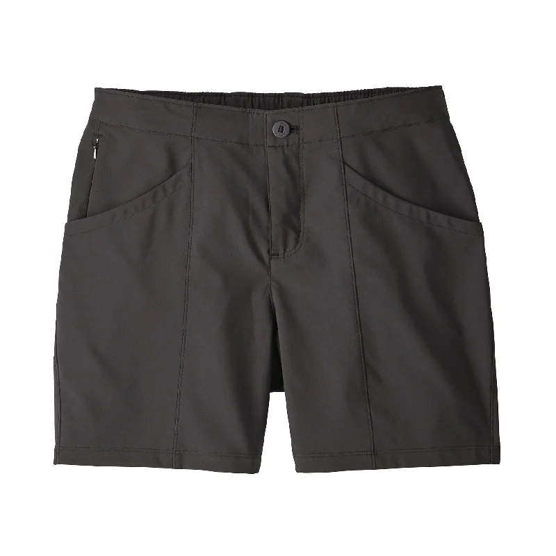 Cargo shorts – Loose-fitting shorts with large side pockets, often made from durable material for a utilitarian look.Women's High Spy Shorts - 6"