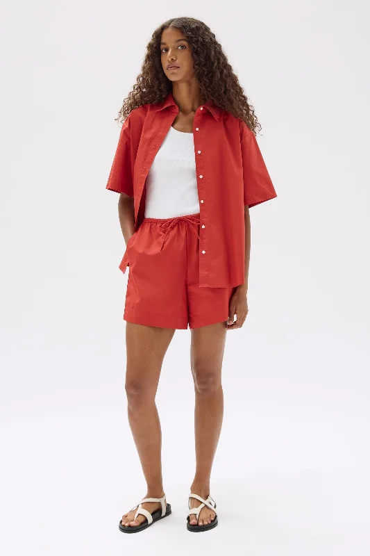 Button-front shorts – Shorts with a button-up closure at the front for a chic, stylish detail.Philipa Poplin Short