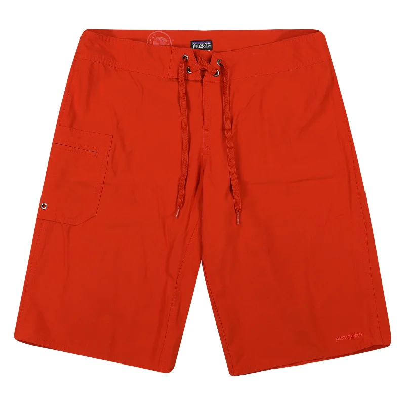 Tailored shorts – Well-fitted, structured shorts, often more formal or polished for work or events.W's Girona Board Shorts