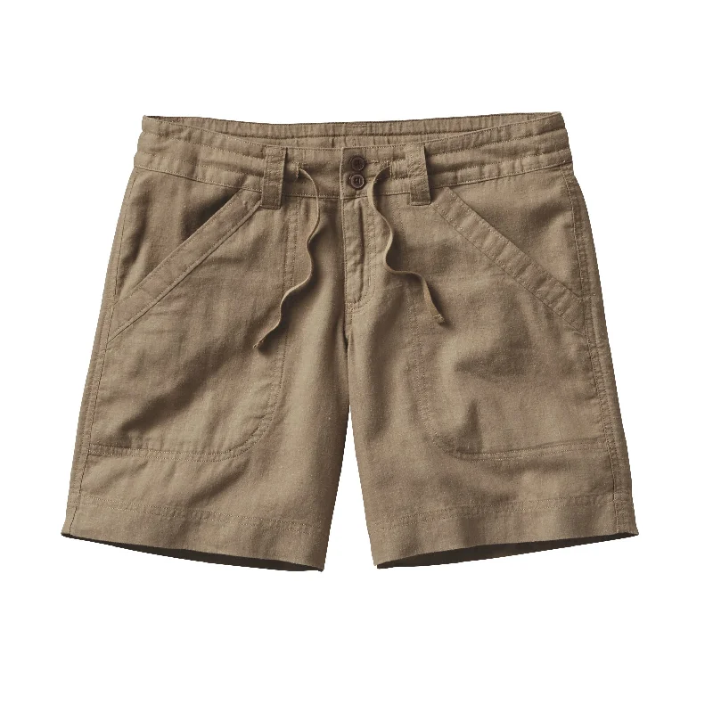 Denim shorts – Shorts made from denim fabric, often associated with a casual, summery vibe.W's Island Hemp Shorts - 8""