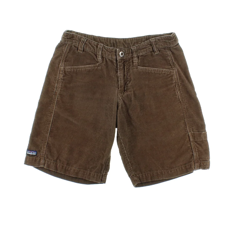 Boyfriend shorts – Relaxed, loose-fit shorts with a slightly longer inseam, often rolled up at the hem for a casual appearance.W's Cordalette Shorts