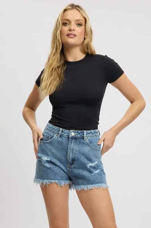 Athletic shorts – Shorts designed for sports or working out, often made from lightweight, moisture-wicking materials.Denim Relaxed Shorts High Rise