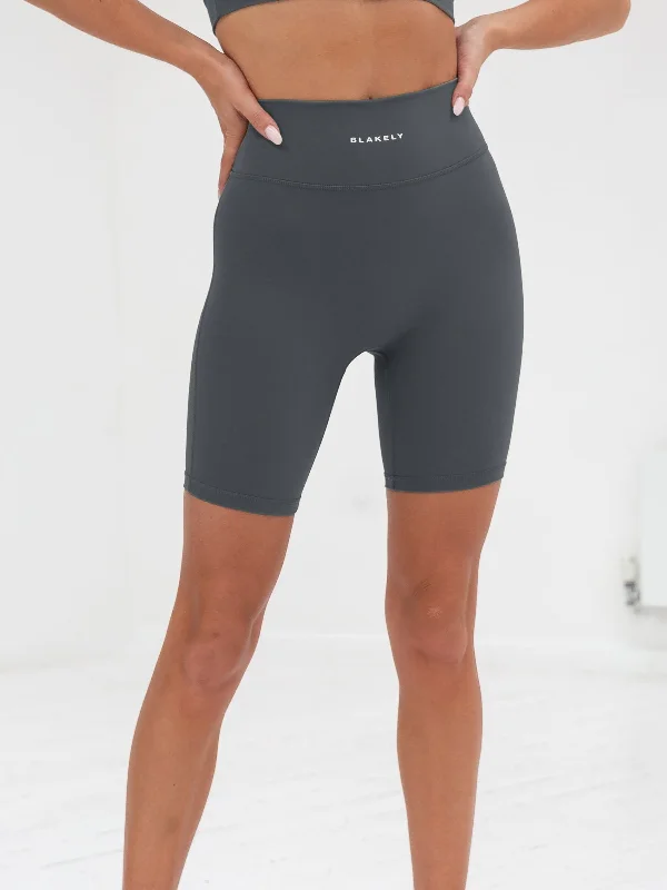 Paperbag waist shorts – Shorts with a gathered, elastic waist and often a belt, creating a relaxed and stylish fit.Ultimate Soft Shorts - Charcoal