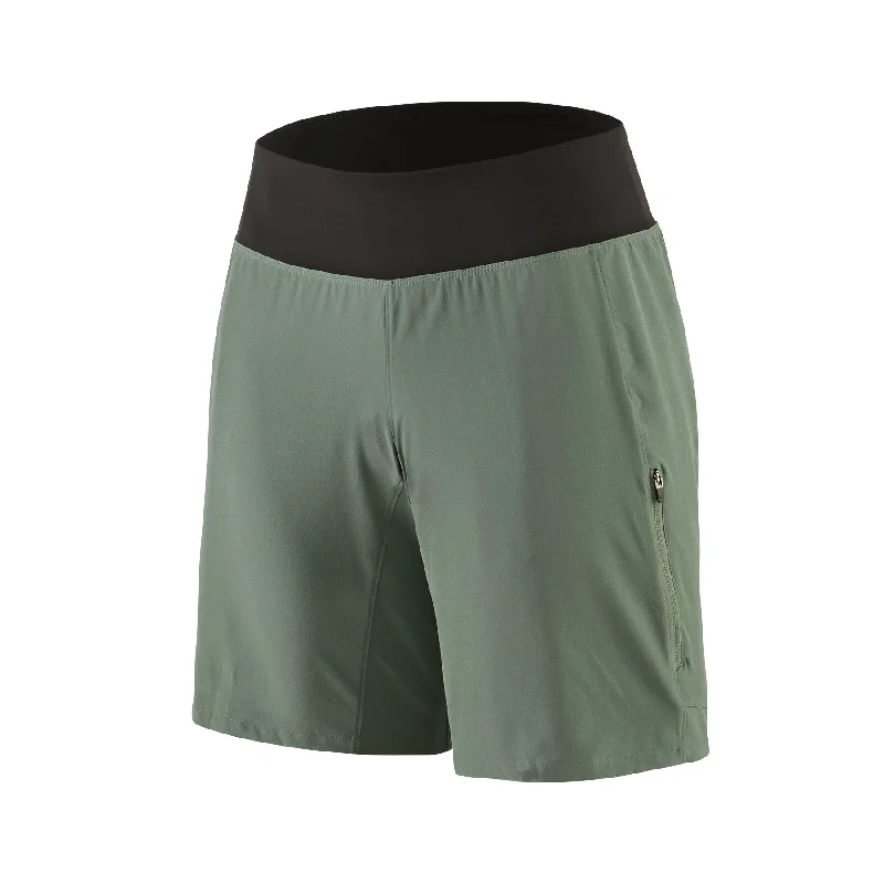 Bermuda shorts – Knee-length shorts that offer a more conservative and comfortable fit.Women's Tyrolean Bike Shorts - 9½"