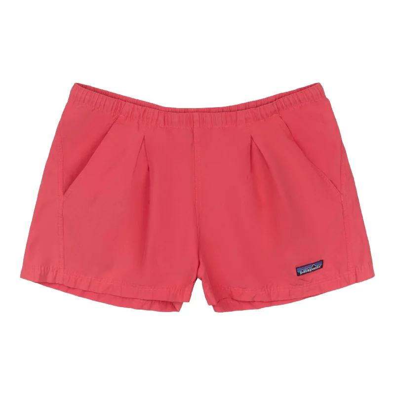 High-waisted shorts – Shorts that sit above the natural waistline for a flattering, elongating look.W's Baggies™ Shorts