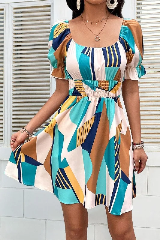 Halterneck dress – Dress with straps that tie around the neck, leaving the shoulders and back exposed.ROUND NECK PATTERNED BANDING WAIST DRESS