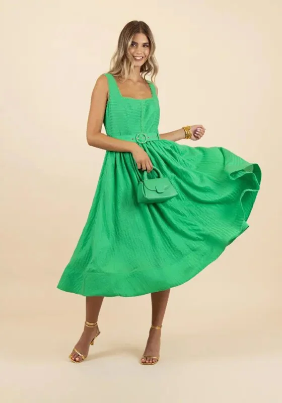 Sheath dress – Form-fitting dress that hugs the body and typically hits just above or at the knee.Fee G Amore Textured A-Line Midi Dress, Green