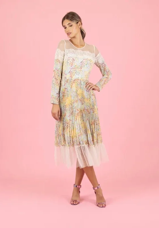 T-shirt dress – Casual dress made from T-shirt-like material, typically loose-fitting and comfortable.Fee G Emilia Dotted Tulle Trim Print Maxi Dress, Yellow