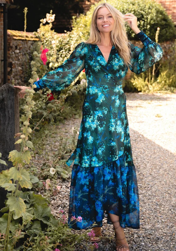 Boho dress – Dress with a relaxed, bohemian style, often featuring flowing fabric, ethnic prints, or vintage details.Hope and Ivy Briony Floral V-Neck Wrap Dress, Blue and Green