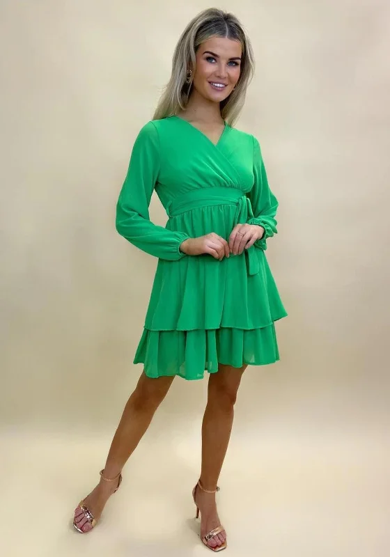 Mini skirt – Very short skirt, typically above the knee.Kate & Pippa Steffi Tiered Mini Dress, Green