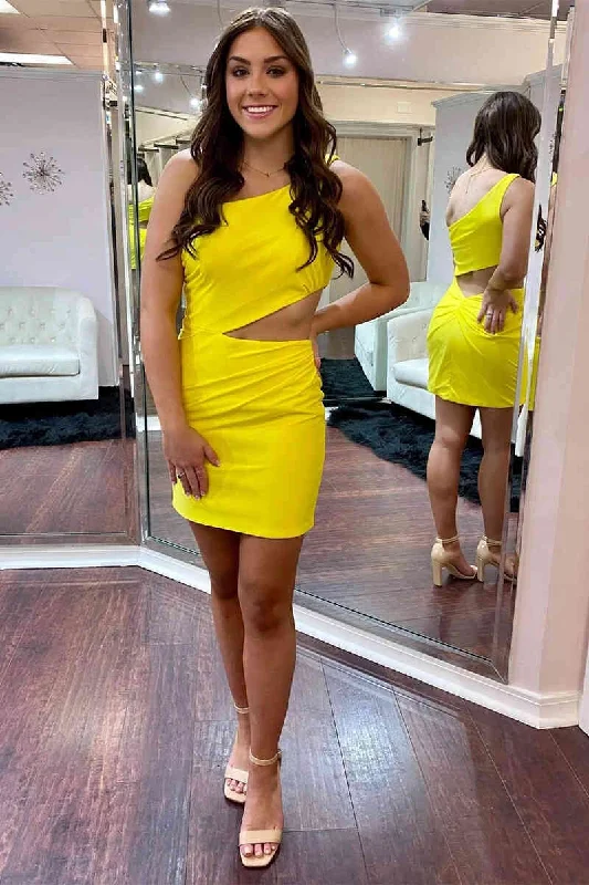 Tiered skirt – Skirt made from multiple layers or tiers of fabric, creating a ruffled or flowing appearance.One Shoulder Yellow Side Cutout Mini Dress