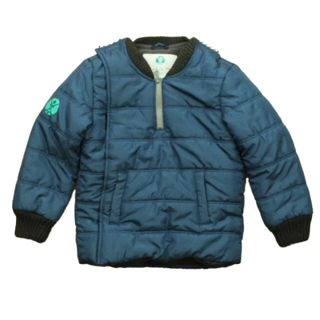 Cropped – Short in length, above the waistFinal Sale Pre-Owned Car Seat Coat Blue Toasty