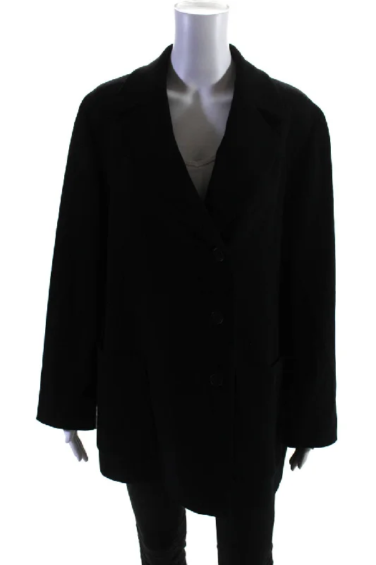 Herringbone – A distinct V-shaped woven patternGiorgio Armani Le Collezioni Womens Wool Blend Button Up Coat Black