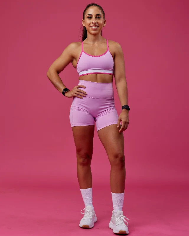 Criss-cross strap sports bra – Sports bra with straps that cross over at the back, providing extra support and a stylish look.Excel Sports Bra - Pastel Orchid