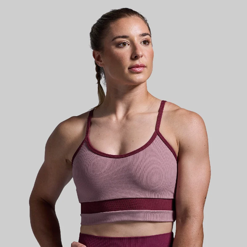 Compression sports bra – Sports bra that compresses the chest for a more secure fit and reduced bounce during high-impact activities.Out of Line Sports Bra (Antique Mauve)