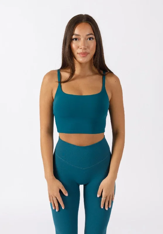 Compression tank sports bra – Combination of a tank top and sports bra, providing full coverage and support for the upper body.RecStretch Essential Brami Monolith