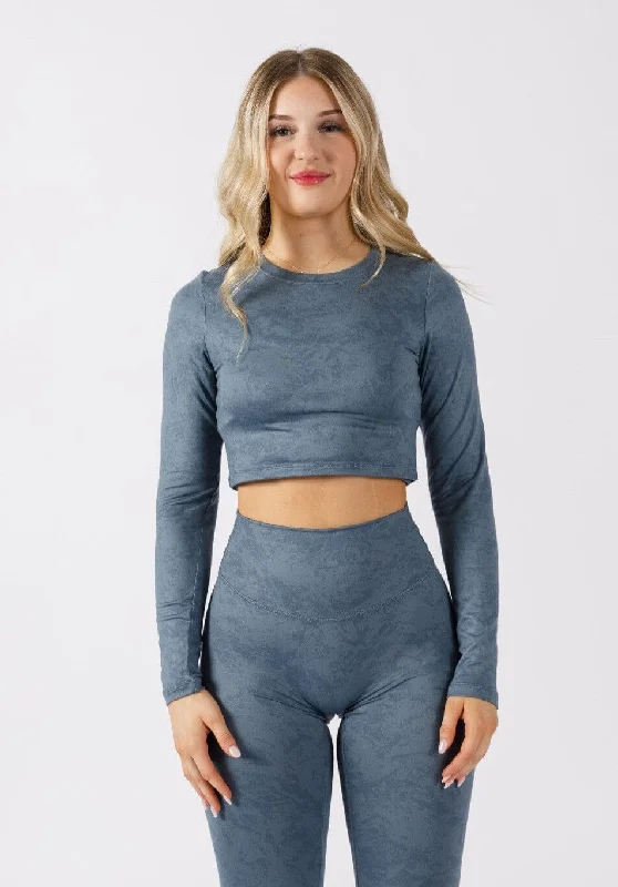 Supportive sports bra – Sports bra specifically designed to provide strong support, often for larger busts or high-impact activities.Reluna™ Long Sleeve Crop Slate