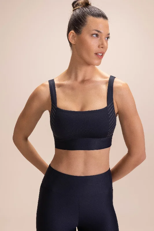 Low-impact sports bra – Ideal for low-intensity activities such as yoga or walking, providing light support.Sense Pro Fleece Sports Bra