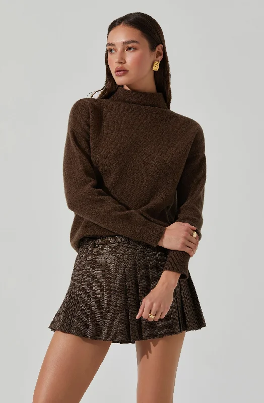 Boxy – Square, loose shapeAdley Sweater