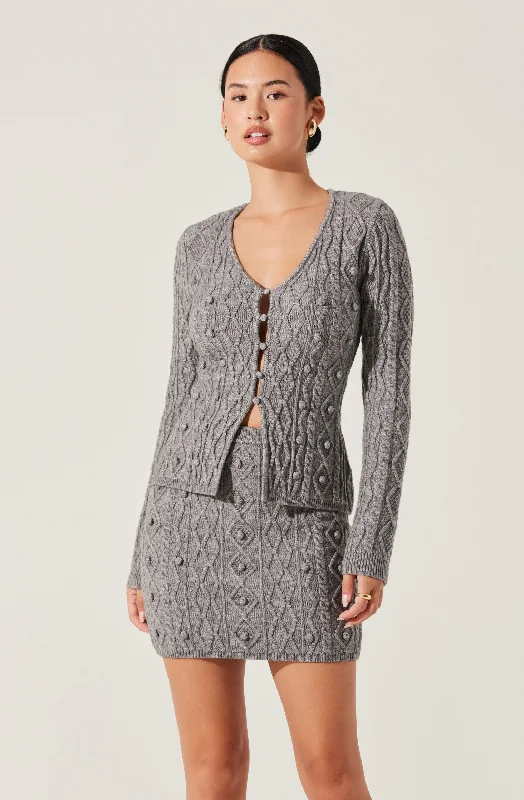 Long sleeve – Full-length sleevesArgyle Knit Cardigan Sweater