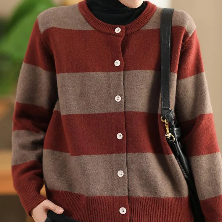 Merino wool – Soft, fine wool for warmth and breathabilityBabakud Women Autumn Color Matching Striped Wool Knitted Sweater