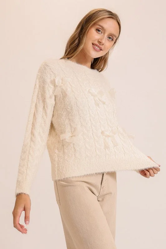 Raglan sleeve – Diagonal sleeve seams that extend to the necklineBlanca Sweater