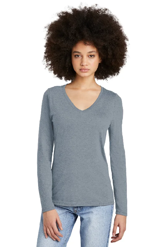 Asymmetrical – Uneven hem or design, adds a modern twistDistrict Womens Perfect Tri Long Sleeve V-Neck T-Shirt - Heather Flint Blue