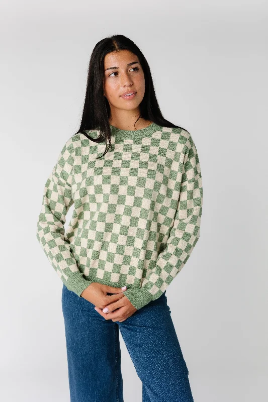 Chunky – Thick, oversized knit for a cozy lookEasy Street Checkered Crew Neck Sweater