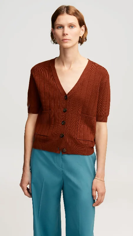 Cotton blend – Mix of cotton and synthetic fibers for comfortEveryday Shortsleeve Cardigan in Merino Wool | Currant