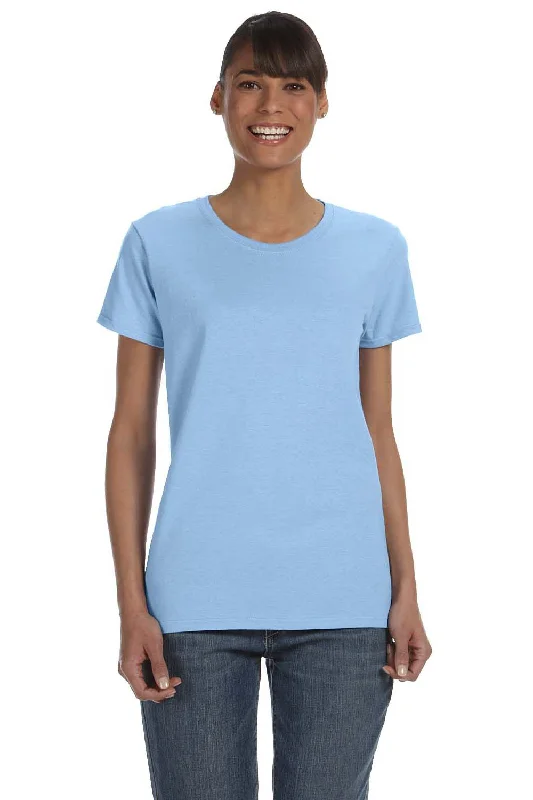 Ringer – T-shirt with contrasting colored trim around the neckline and sleevesGildan Womens Short Sleeve Crewneck T-Shirt - Light Blue