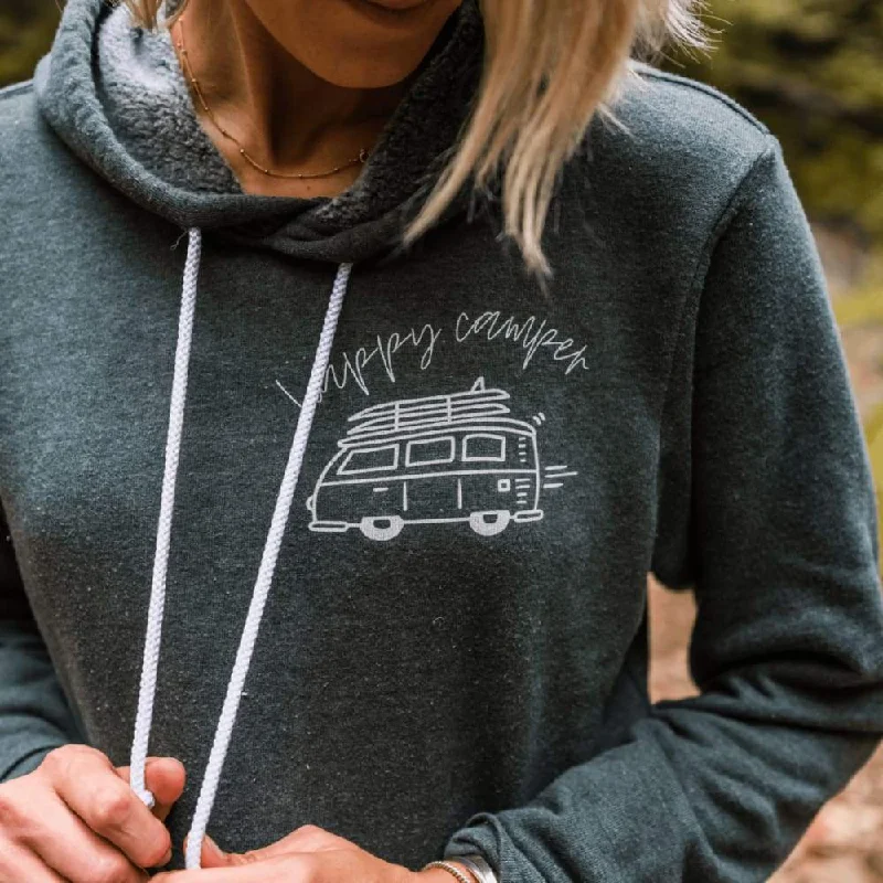 Fitted sweatshirt – Sweatshirt that fits snugly to the body, providing a more tailored lookHappy Camper Hoodie