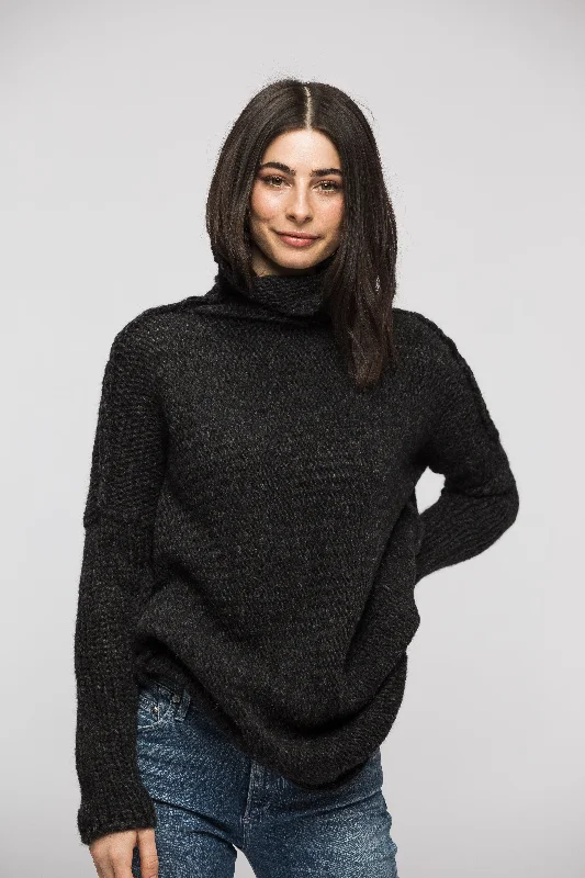 Ribbed – Sweater with textured, vertical stripesChunky knit  Alpaca  Black  Charcoal  sweater .