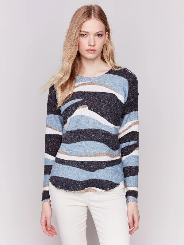 Boxy – Square, loose shapeReversible Printed Plush Sweater - Denim