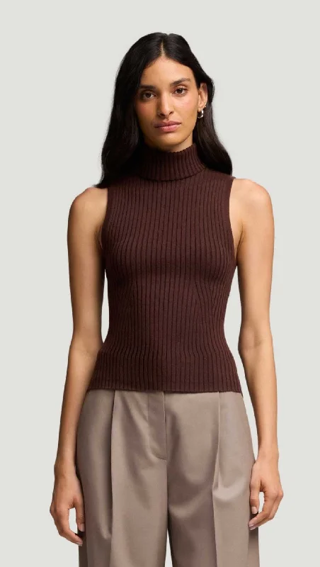 Cotton blend – Mix of cotton and synthetic fibers for comfortSleeveless Turtleneck in Stretch Wool | Chocolate