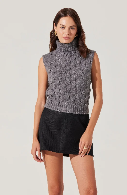 Ribbed – Sweater with textured, vertical stripesTextured Turtleneck Sweater Vest