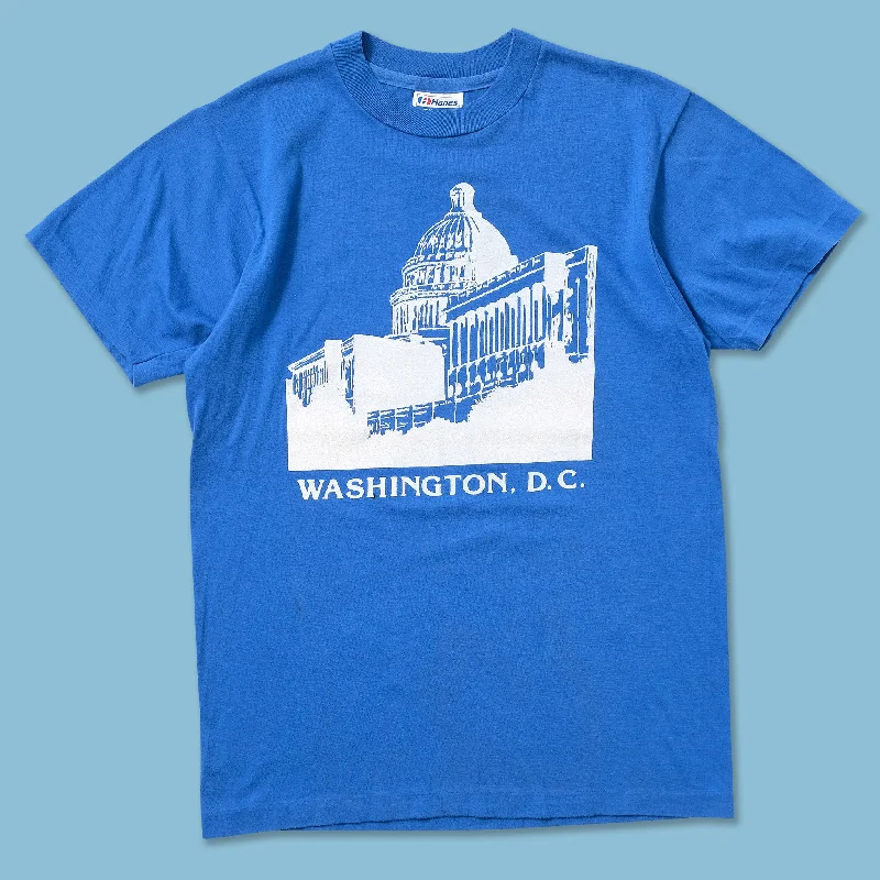 Faded – Pre-washed or faded look for a vintage vibeVintage Washington DC T-Shirt Small