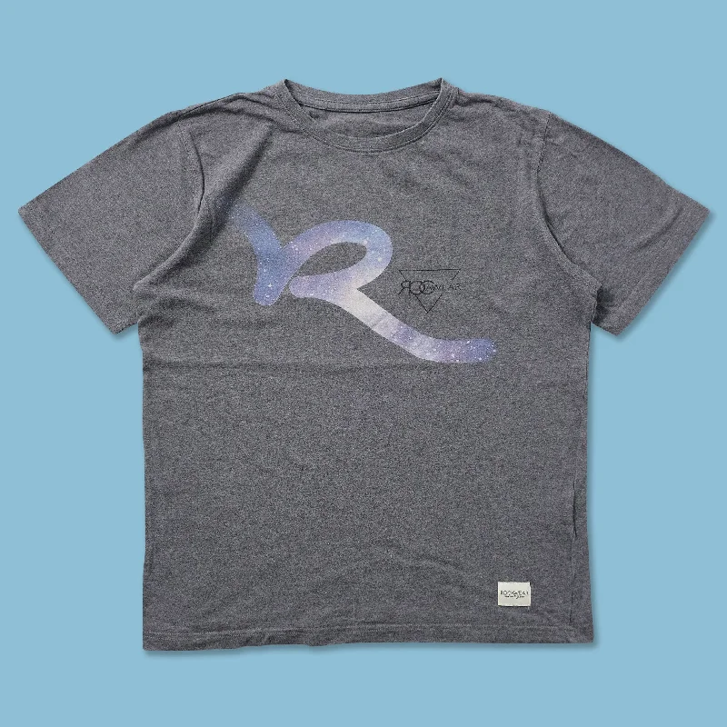 Asymmetrical – Uneven hem or design, adds a modern twistY2K Rocawear T-Shirt Medium